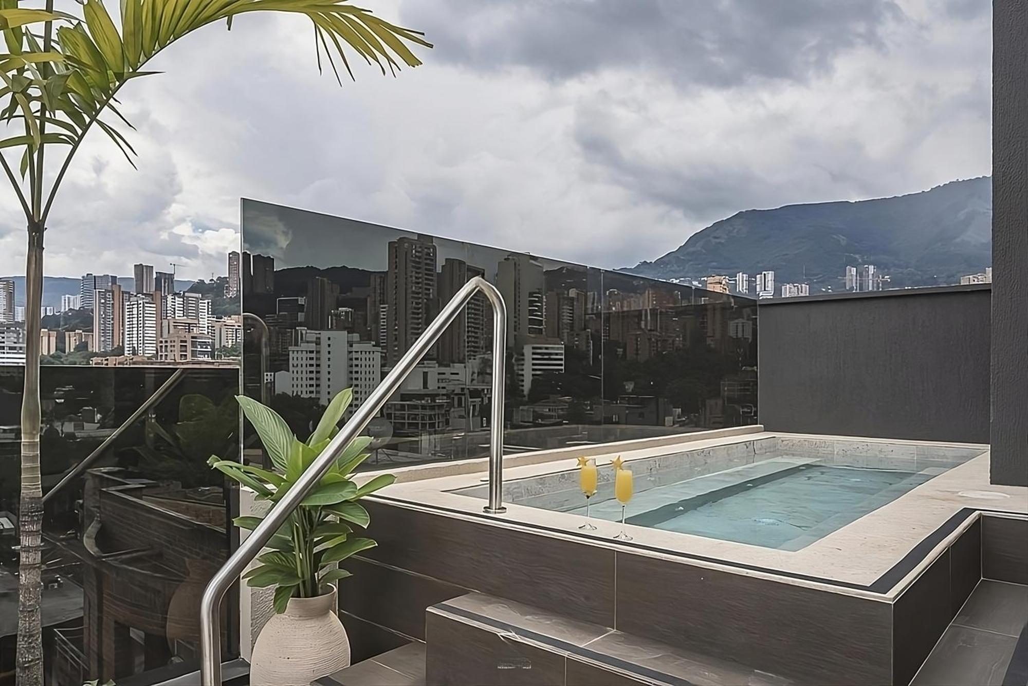 Golden Valley Hotel Medellín Eksteriør billede
